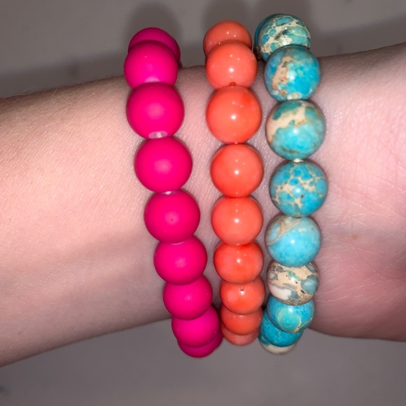 Fun skull bracelet set - Picture 3 of 7